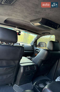 Внедорожник / Кроссовер Toyota Sequoia 2008 в 