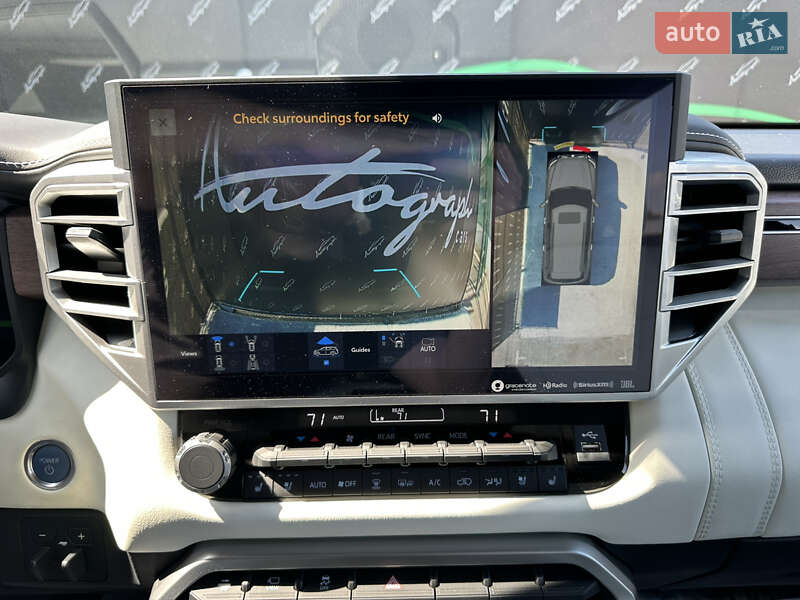 Внедорожник / Кроссовер Toyota Sequoia 2023 в Киеве