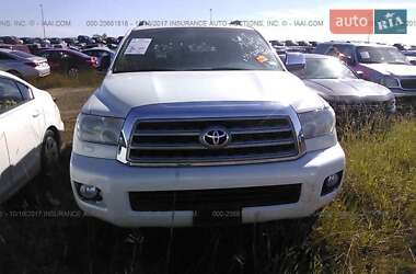 Позашляховик / Кросовер Toyota Sequoia 2013 в 