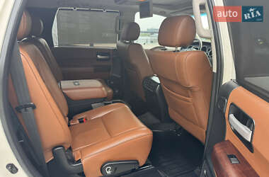 Позашляховик / Кросовер Toyota Sequoia 2011 в 