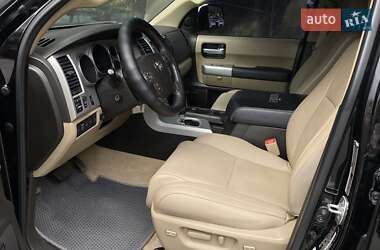 Позашляховик / Кросовер Toyota Sequoia 2008 в 