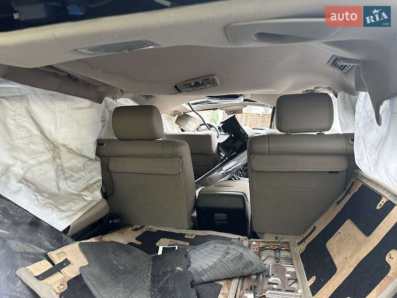 Позашляховик / Кросовер Toyota Sequoia 2011 в Івано-Франківську