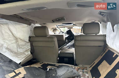 Внедорожник / Кроссовер Toyota Sequoia 2011 в 