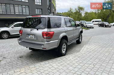 Внедорожник / Кроссовер Toyota Sequoia 2005 в 