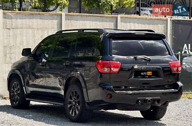 Внедорожник / Кроссовер Toyota Sequoia 2008 в 