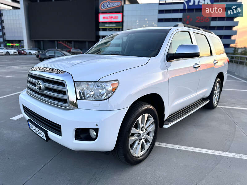 Toyota Sequoia 2010
