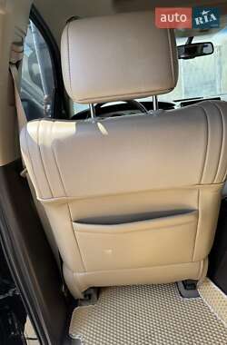 Позашляховик / Кросовер Toyota Sequoia 2010 в 