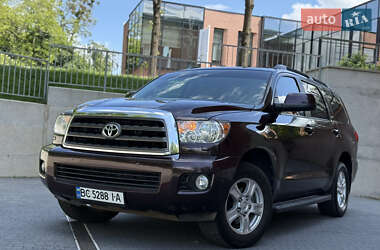 Toyota Sequoia 2015