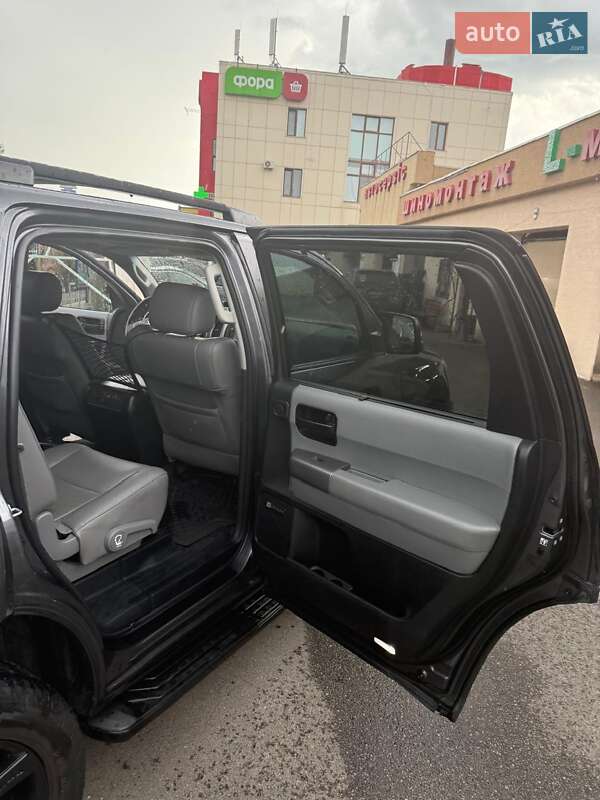Внедорожник / Кроссовер Toyota Sequoia 2017 в Киеве фото 14 Внедорожник / Кроссовер Toyota Sequoia 2017 в Киеве