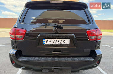 Внедорожник / Кроссовер Toyota Sequoia 2012 в 