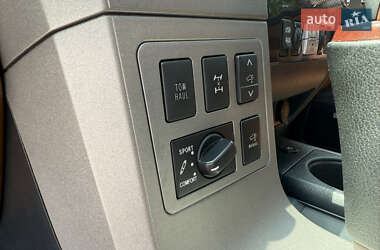Внедорожник / Кроссовер Toyota Sequoia 2012 в 
