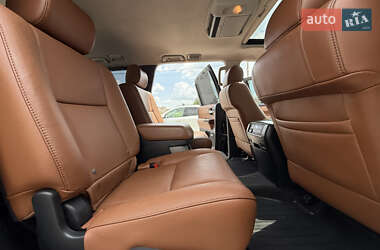 Внедорожник / Кроссовер Toyota Sequoia 2012 в 
