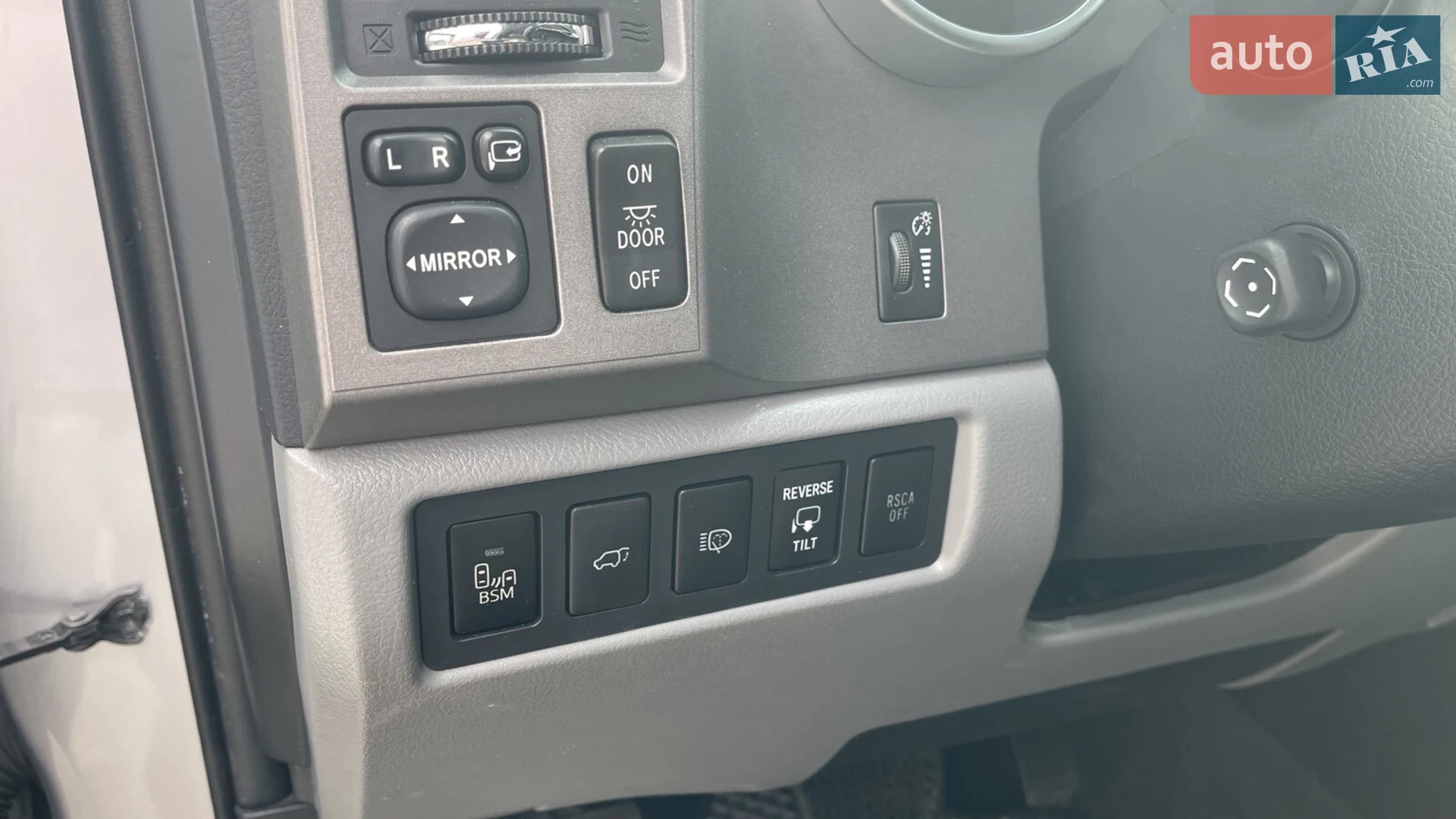 2011 Toyota Sequoia - мініатюра 22