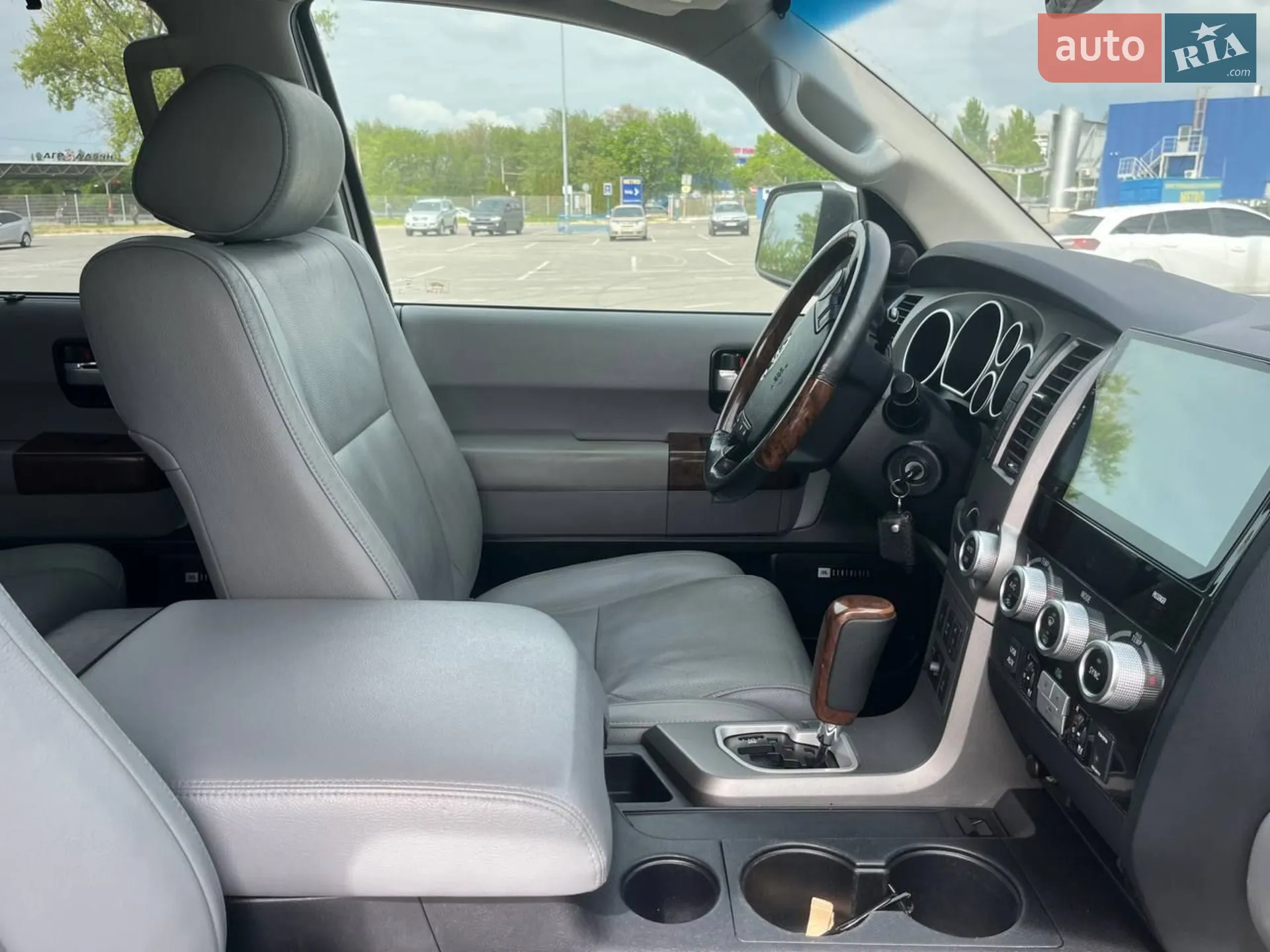 2010 Toyota Sequoia - мініатюра 3