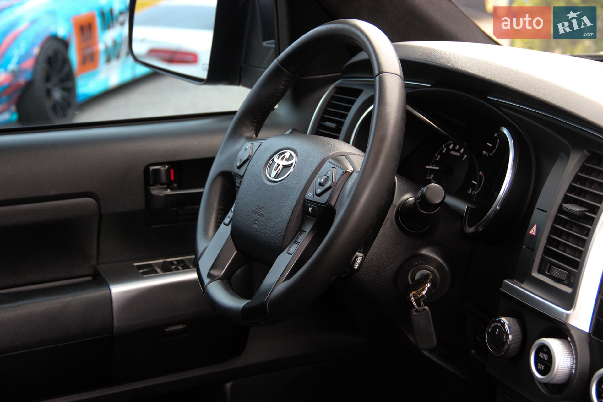 2017 Toyota Sequoia - мініатюра 37