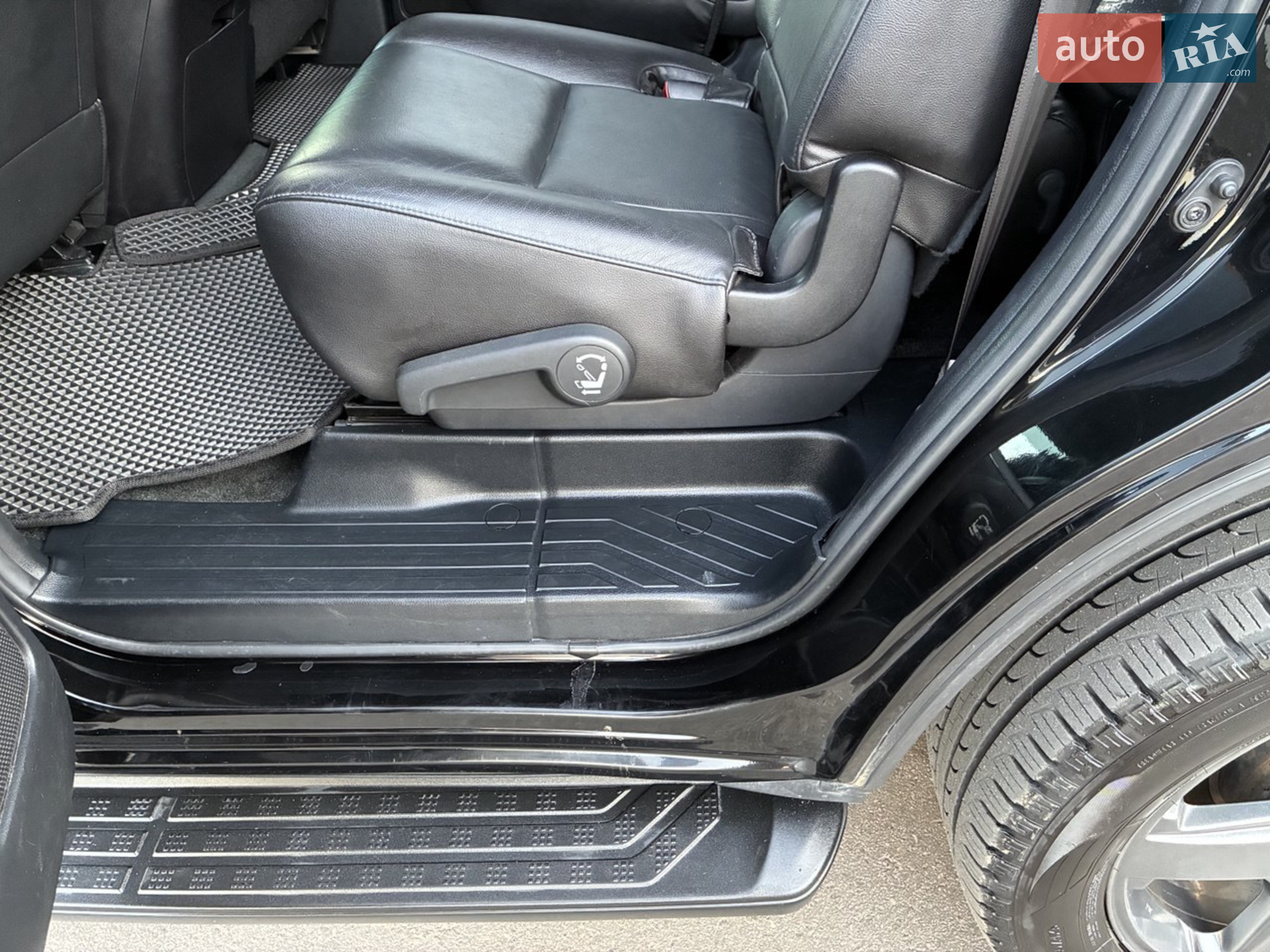 2014 Toyota Sequoia - мініатюра 24