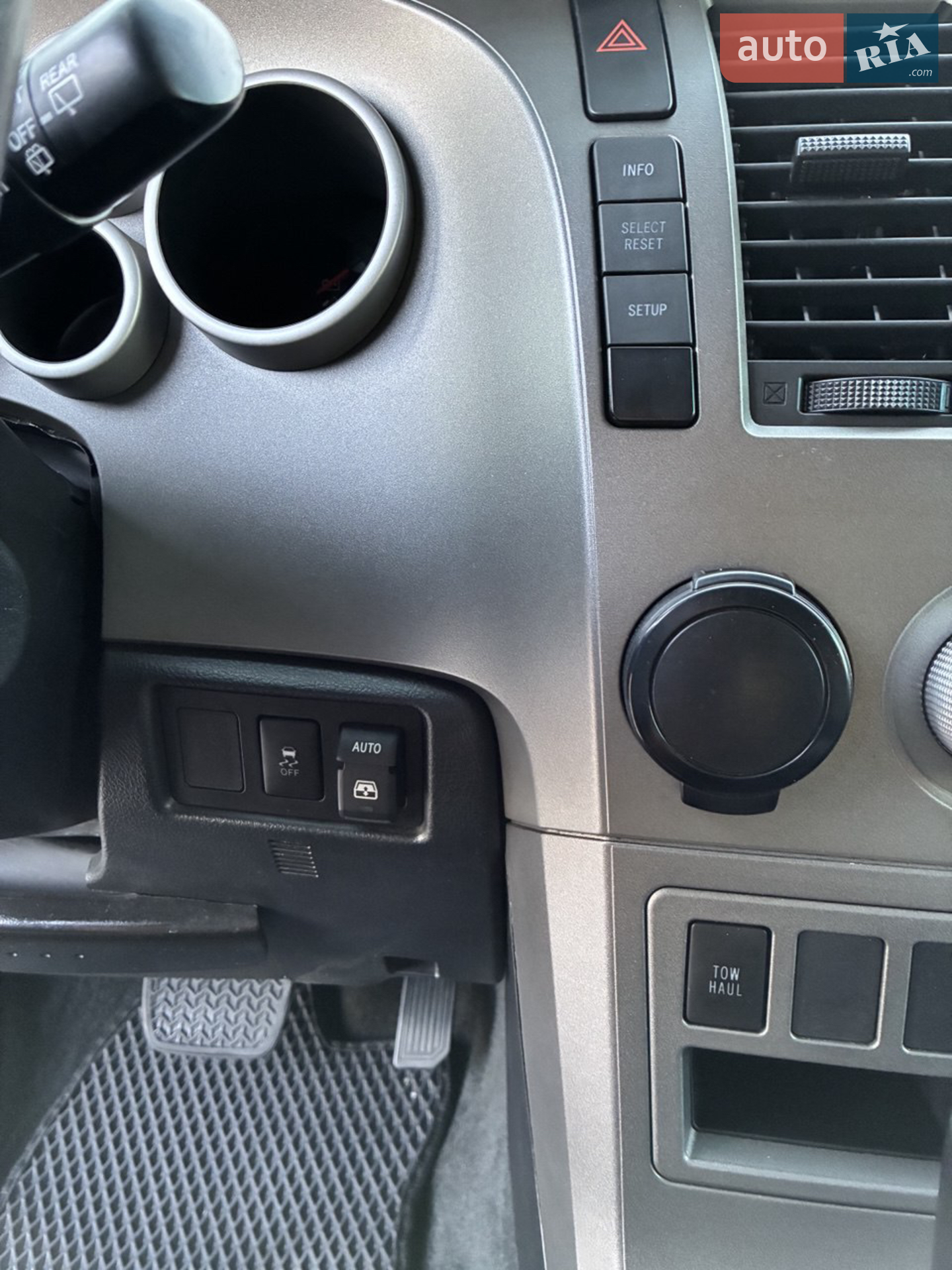 2014 Toyota Sequoia - мініатюра 47