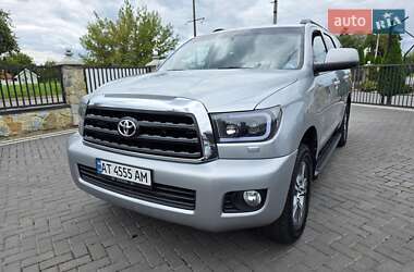 Позашляховик / Кросовер Toyota Sequoia 2014 в Коломиї