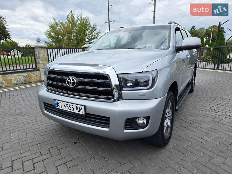 Toyota Sequoia 2014