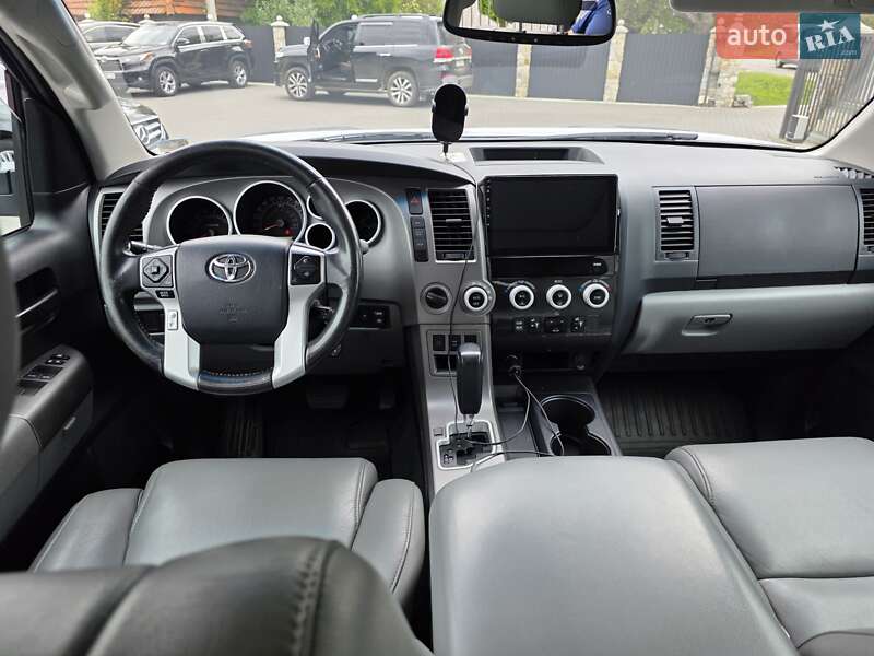 Позашляховик / Кросовер Toyota Sequoia 2014 в Коломиї фото 24 Позашляховик / Кросовер Toyota Sequoia 2014 в Коломиї