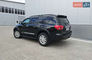 Внедорожник / Кроссовер Toyota Sequoia 2012 в 