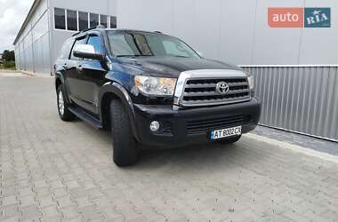 Позашляховик / Кросовер Toyota Sequoia 2012 в Калуші