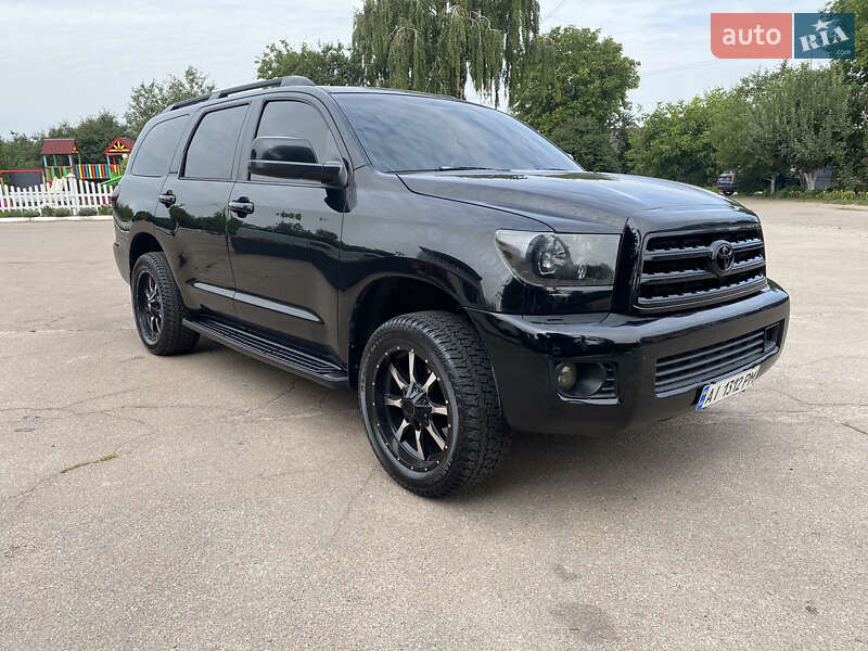 Toyota Sequoia 2012