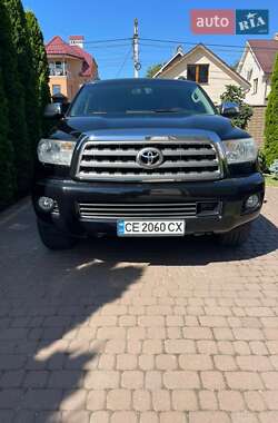 Внедорожник / Кроссовер Toyota Sequoia 2015 в Черновцах