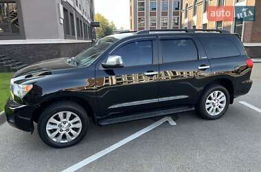 Позашляховик / Кросовер Toyota Sequoia 2011 в Києві