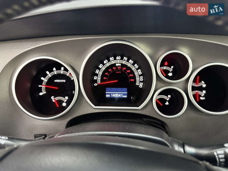 Внедорожник / Кроссовер Toyota Sequoia 2016 в Одессе фото 12 Внедорожник / Кроссовер Toyota Sequoia 2016 в Одессе