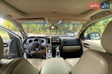 Позашляховик / Кросовер Toyota Sequoia 2008 в 