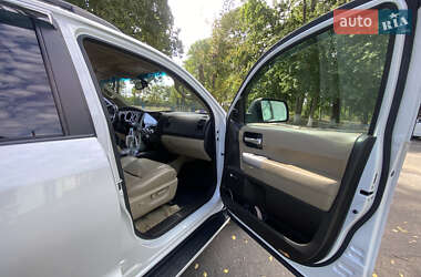 Позашляховик / Кросовер Toyota Sequoia 2008 в 