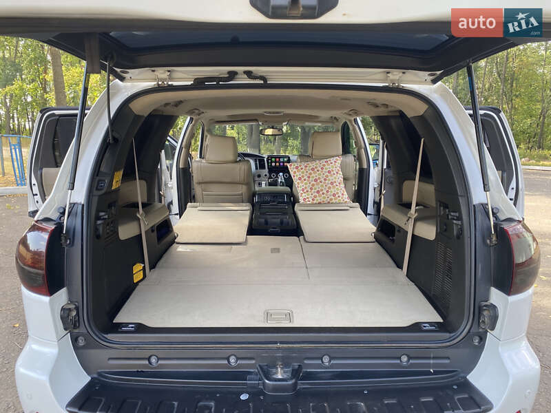 Позашляховик / Кросовер Toyota Sequoia 2008 в Вінниці