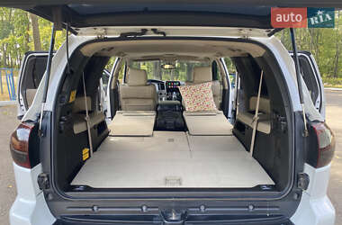 Позашляховик / Кросовер Toyota Sequoia 2008 в 
