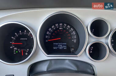 Позашляховик / Кросовер Toyota Sequoia 2008 в 