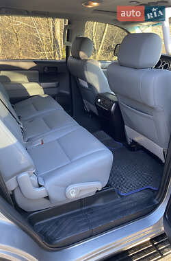 Внедорожник / Кроссовер Toyota Sequoia 2016 в 