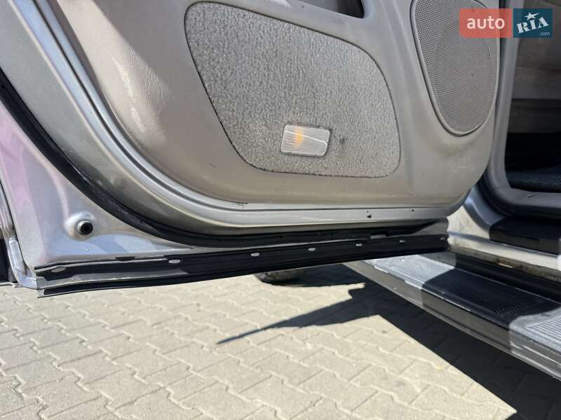 Внедорожник / Кроссовер Toyota Sequoia 2001 в Черновцах