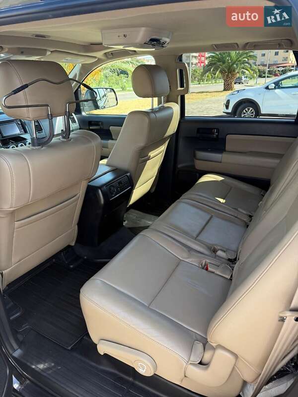 Внедорожник / Кроссовер Toyota Sequoia 2013 в Кропивницком фото 6 Внедорожник / Кроссовер Toyota Sequoia 2013 в Кропивницком