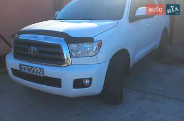 Toyota Sequoia 2017