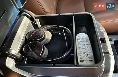 Внедорожник / Кроссовер Toyota Sequoia 2011 в 
