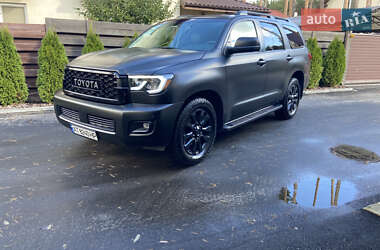 Toyota Sequoia 2014