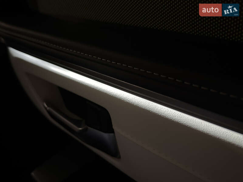 Внедорожник / Кроссовер Toyota Sequoia 2025 в Киеве