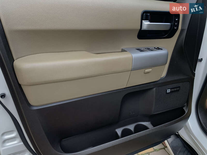 Внедорожник / Кроссовер Toyota Sequoia 2008 в Николаеве фото 19 Внедорожник / Кроссовер Toyota Sequoia 2008 в Николаеве