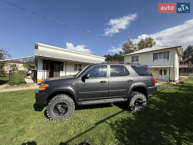 Внедорожник / Кроссовер Toyota Sequoia 2000 в Путиле