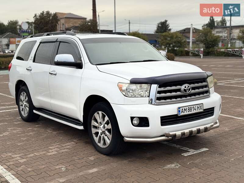 Внедорожник / Кроссовер Toyota Sequoia 2011 в Житомире фото 3 Внедорожник / Кроссовер Toyota Sequoia 2011 в Житомире