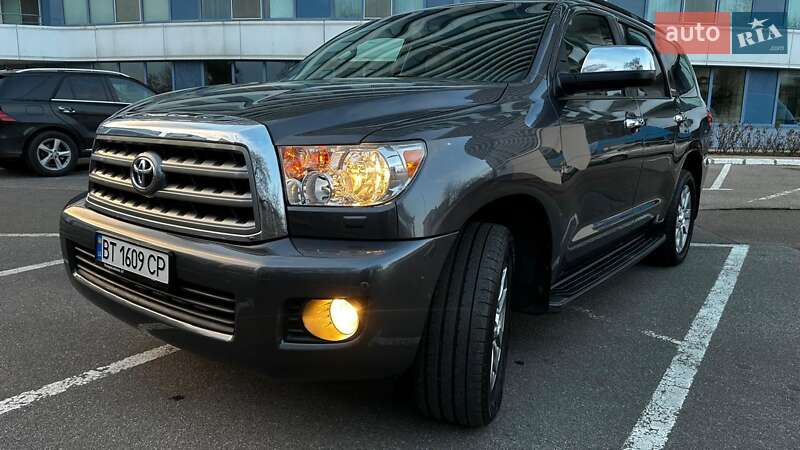 Внедорожник / Кроссовер Toyota Sequoia 2015 в Одессе фото Внедорожник / Кроссовер Toyota Sequoia 2015 в Одессе