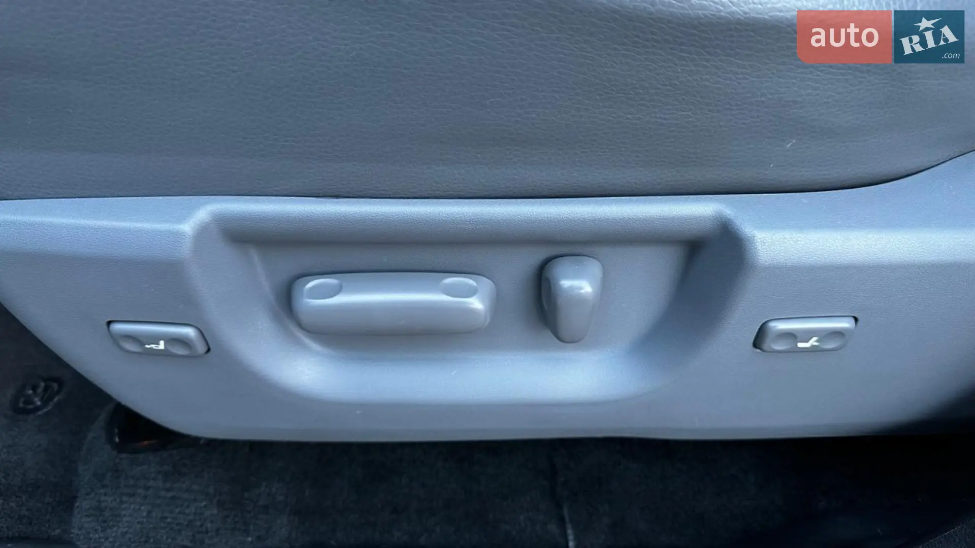 2015 Toyota Sequoia - мініатюра 29