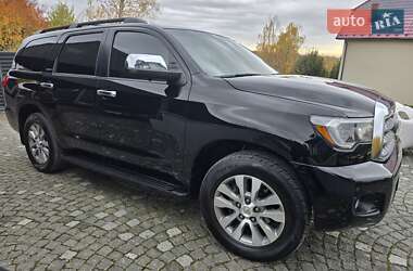 Позашляховик / Кросовер Toyota Sequoia 2016 в Ужгороді