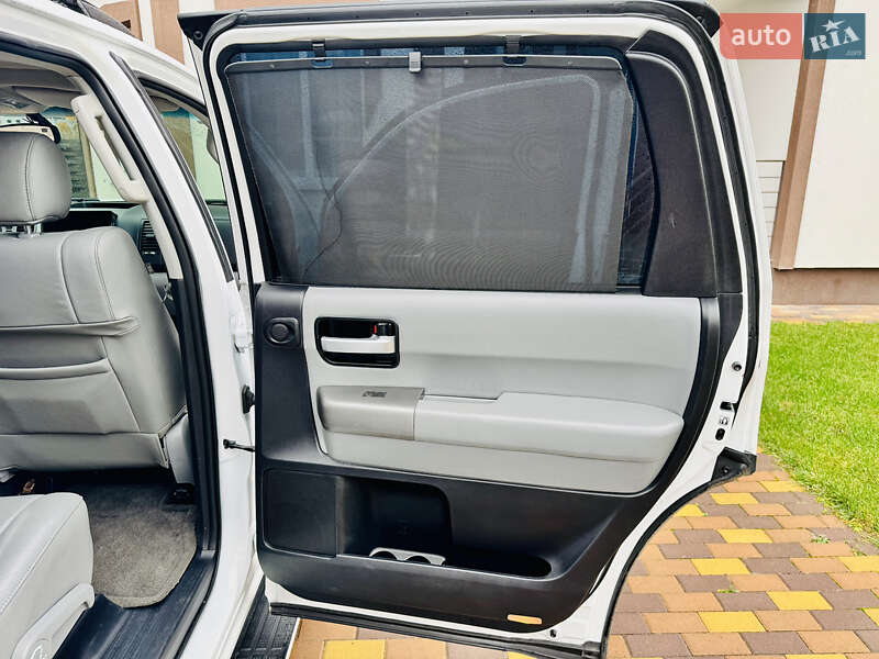 Позашляховик / Кросовер Toyota Sequoia 2015 в Києві