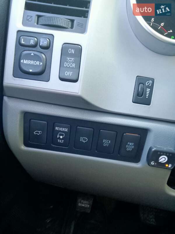 Внедорожник / Кроссовер Toyota Sequoia 2008 в Одессе фото 17 Внедорожник / Кроссовер Toyota Sequoia 2008 в Одессе